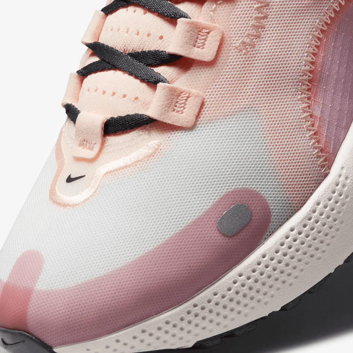 Кросівки жіночі Nike Wmns React Escape Rn CV3817-106 - фото 6