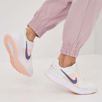 Фото Кросівки жіночі Nike W RUN SWIFT 2 CU3528-100
