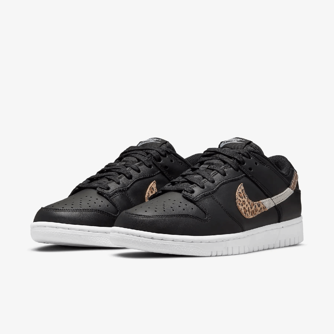 Кросівки жіночі Nike Dunk Low Se DD7099-001 - фото 1