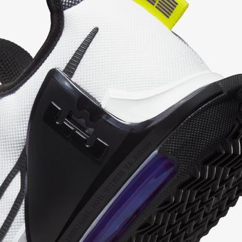 Фото Чоловічі кросівки Nike LEBRON WITNESS VI CZ4052-100