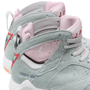 Фото Чоловічі кросівки Nike AIR JORDAN 7 RETRO SE CT8528-002