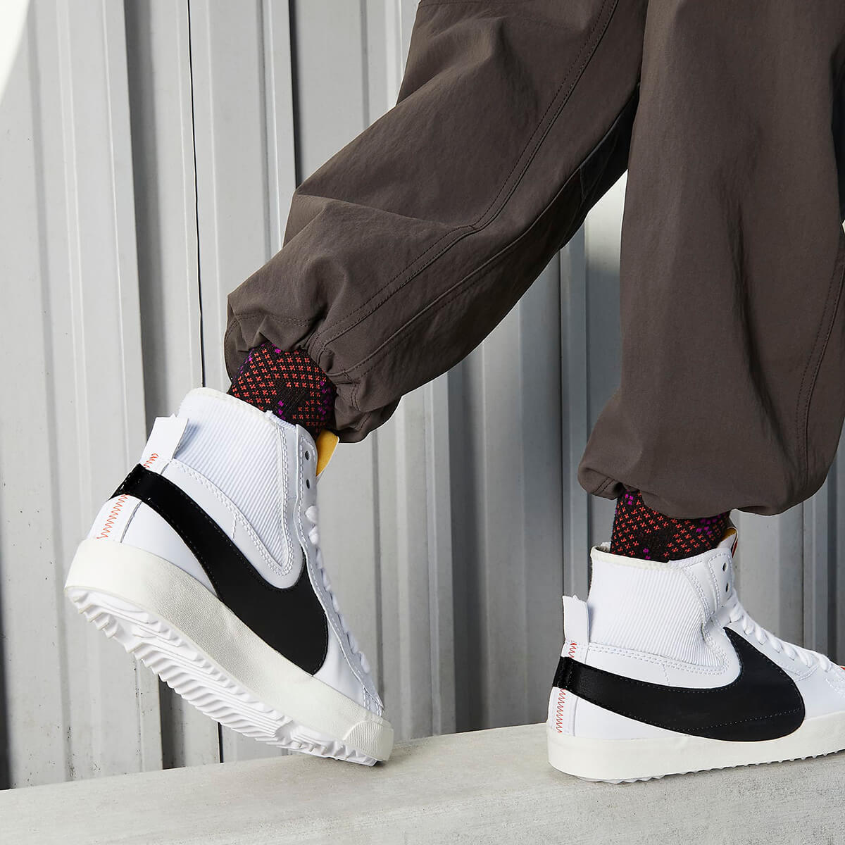 Чоловічі кросівки NIKE BLAZER MID 77 JUMBO DD3111-100 - фото 9