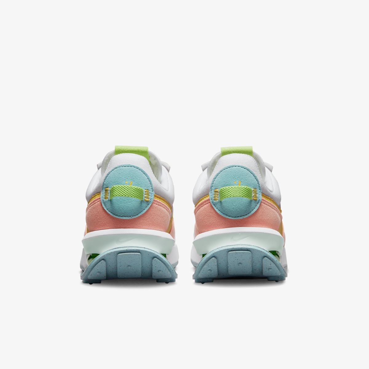 Жіночі кросівки Nike WMNS AIR MAX PRE-DAY DV3458-100 - фото 4