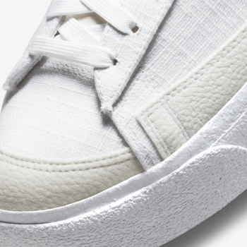 Фото Жіночі кросівки Nike W BLAZER LOW PLATFORM SE NN DJ6376-100