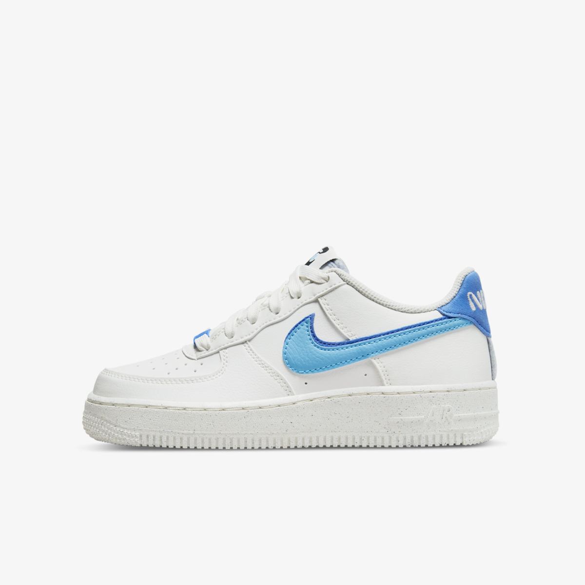 Дитячі кросівки Nike AIR FORCE 1 LV8 (GS) DQ0359-100 - фото 3