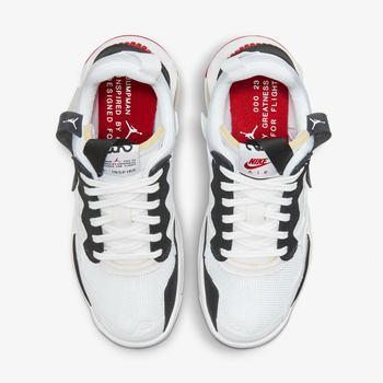 Фото Кросівки жіночі Nike WMNS JORDAN MA2 CW5992-106