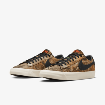 Фото Чоловічі кросівки Nike SB BLAZER LOW PRO GT PRM DO9398-001
