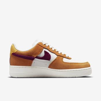 Фото Кросівки жіночі Nike Air Force 1 Lxx (DQ0858-100)