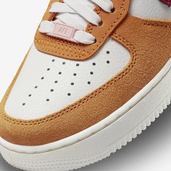 Фото Кросівки жіночі Nike Air Force 1 Lxx (DQ0858-100)