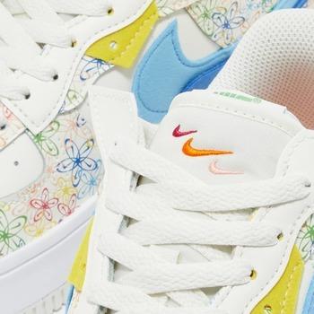 Фото Кросівки жіночі Nike Air Force 1 Fontanka (DV3211-100)