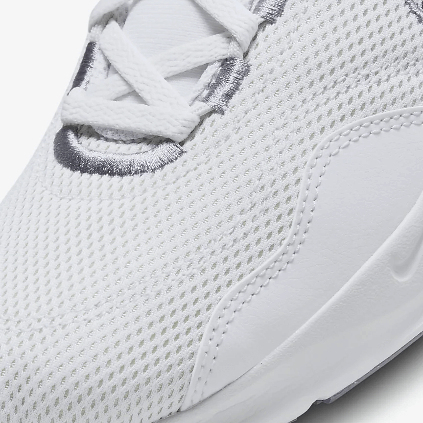 Кросівки чоловічі Nike M Nike LEGEND ESSENTIAL 3 NN (DM1120-005) - фото 7